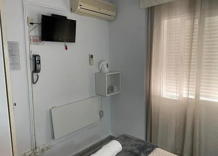 ゲストハウス Virgen Del Rocio Ii *