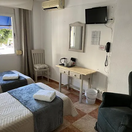 Pensionat Virgen Del Rocio Ii